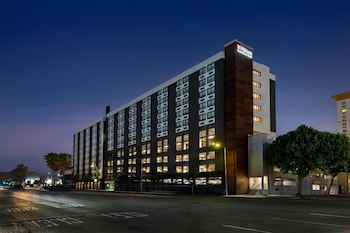 hilton garden inn lax los angeles airport