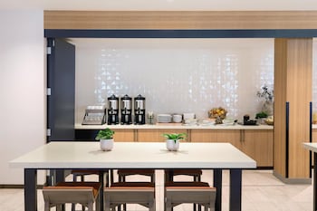 hilton garden inn lax los angeles airport