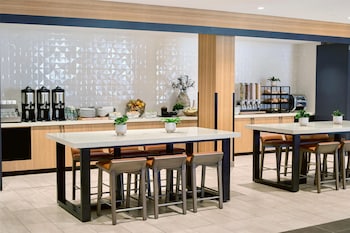 hilton garden inn lax los angeles airport