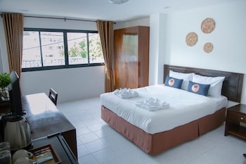 roomquest kalim beach