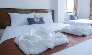 roomquest kalim beach