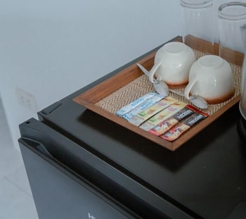 roomquest kalim beach