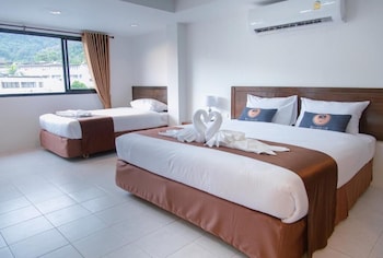 roomquest kalim beach
