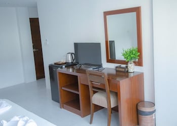 roomquest kalim beach