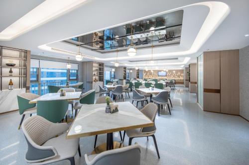 atour hotel meixi huxi metro station yuelu district changsha