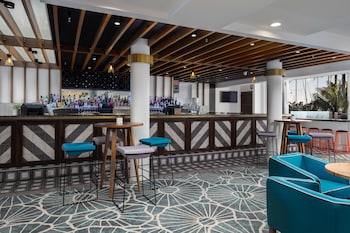 sails port macquarie by rydges