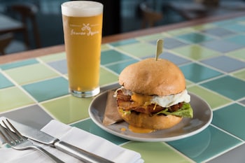 sails port macquarie by rydges