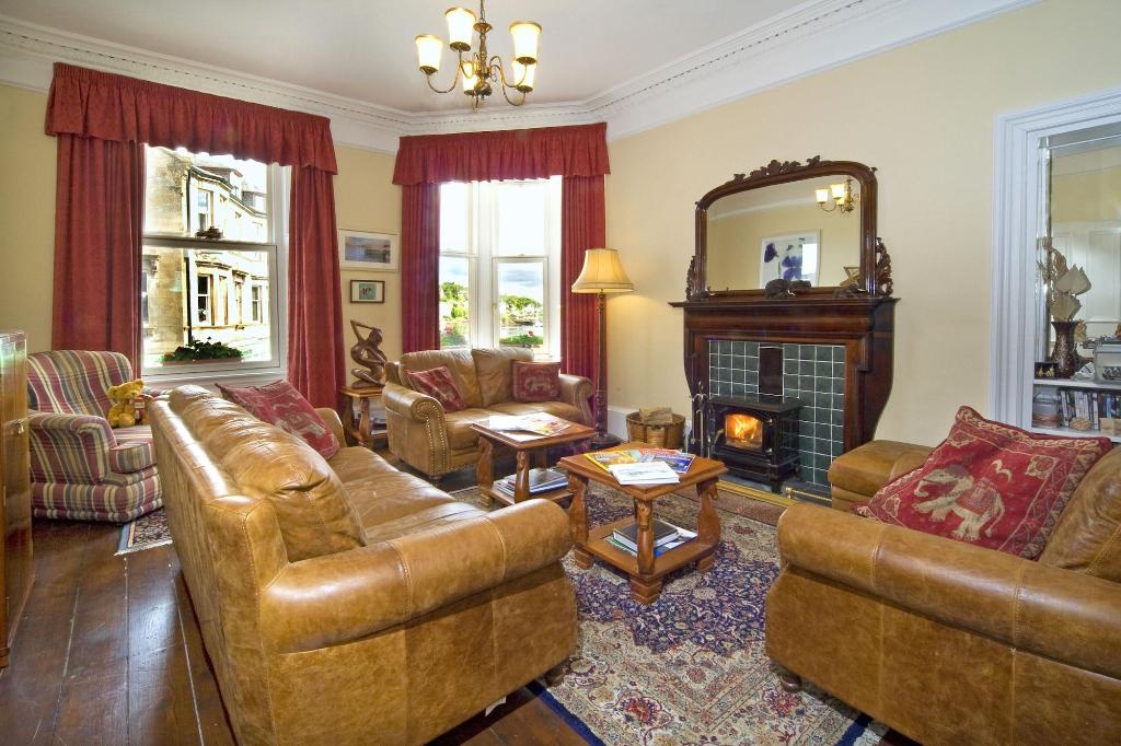 knap guest house