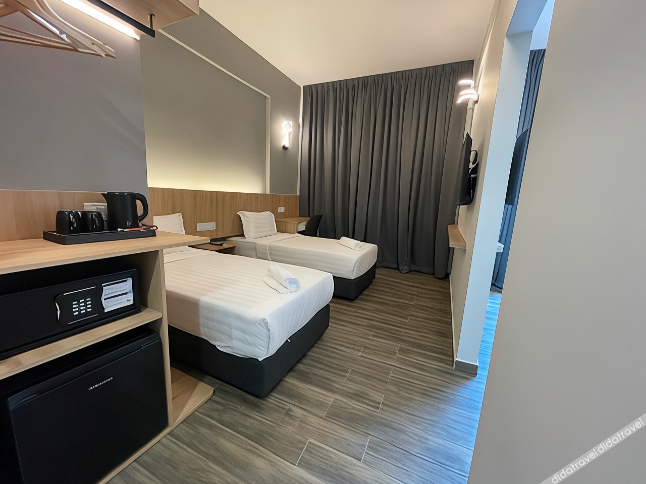 dj citi plaza hotel and suites