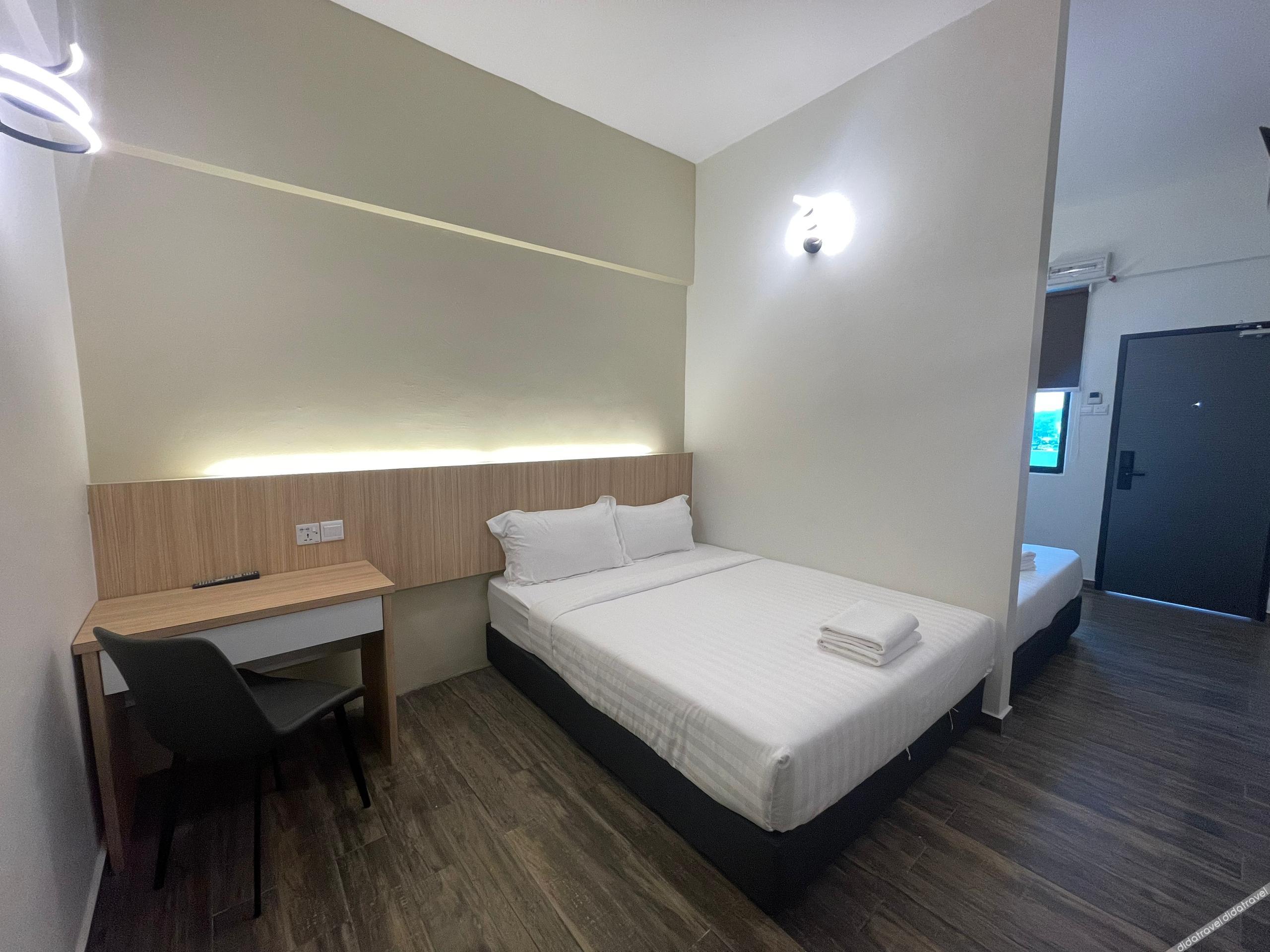 dj citi plaza hotel and suites