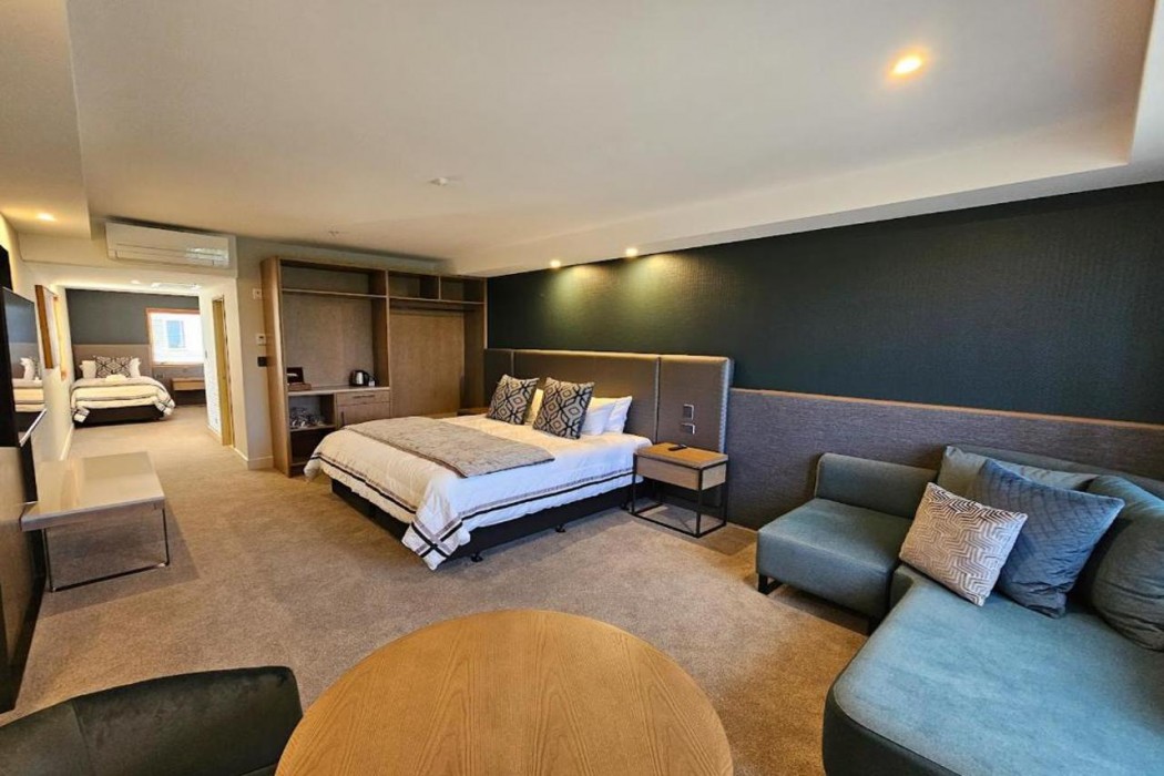 Distinction Luxmore Hotel,Te Anau>>Southland,4 star