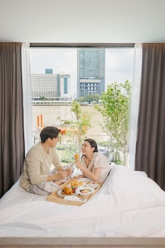 ten six hundred chao phraya bangkok by preference