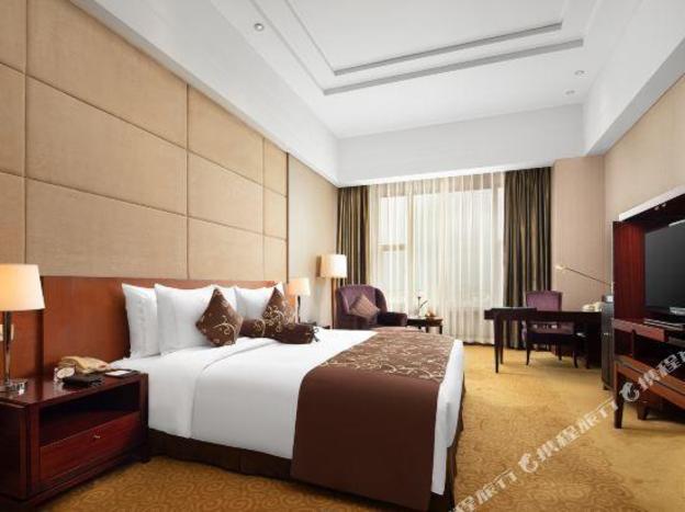 golden hotel