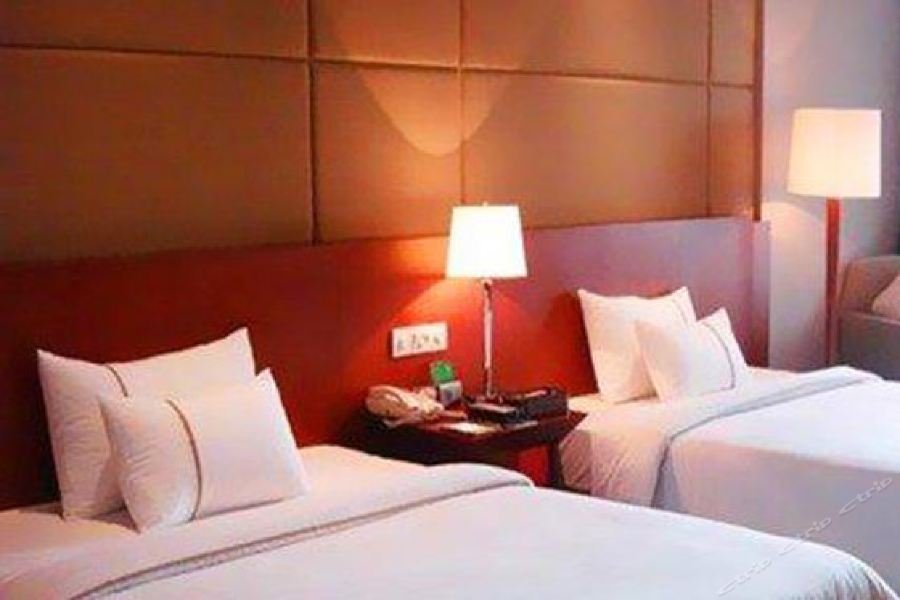 golden hotel