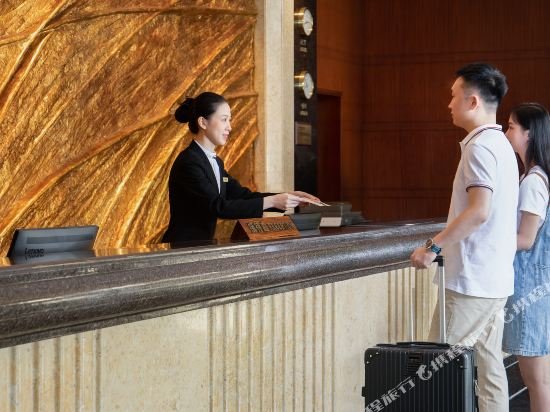 golden hotel