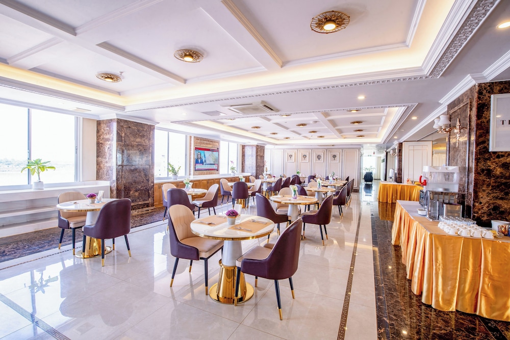 st hotel wattay airport