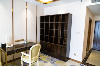 st hotel wattay airport