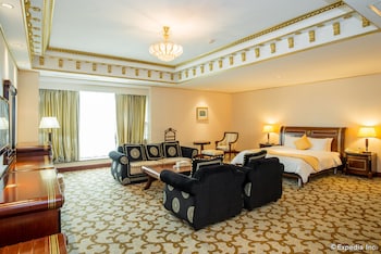 grand plaza hotel hanoi