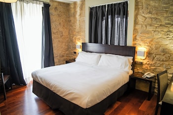 hotel baeza monumental by eme hoteles