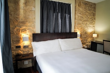 hotel baeza monumental by eme hoteles