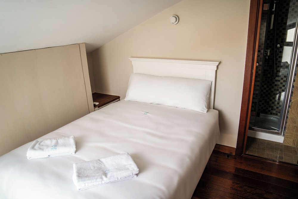 hotel baeza monumental by eme hoteles