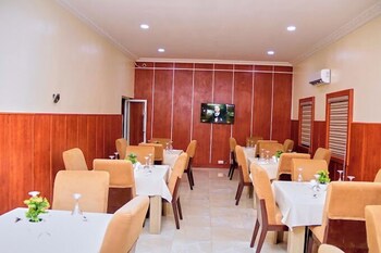 henry george hotel