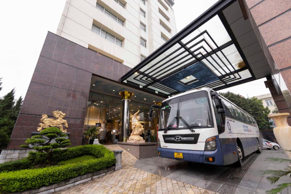 hoang son peace hotel