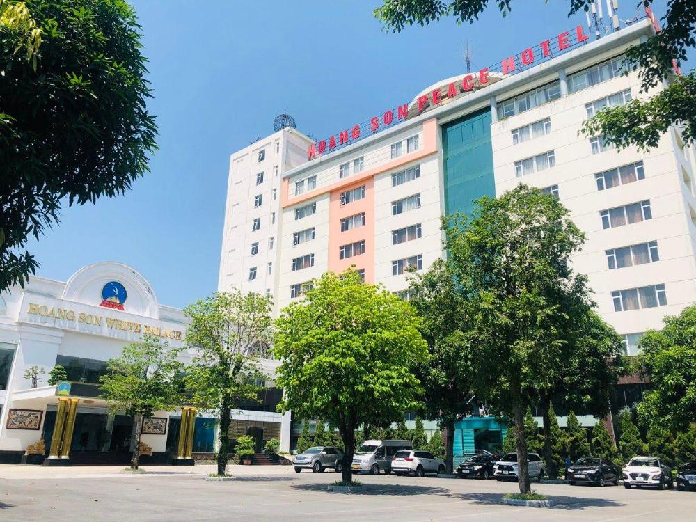 hoang son peace hotel
