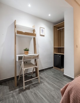 el nogal home hostel