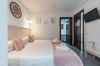 el nogal home hostel