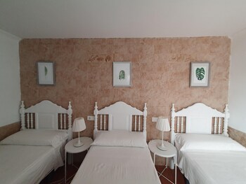 el nogal home hostel