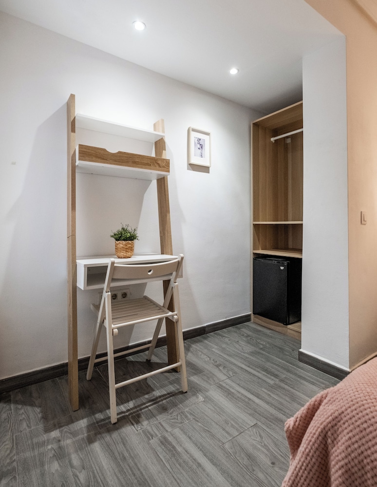 el nogal home hostel