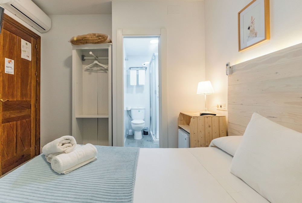 el nogal home hostel