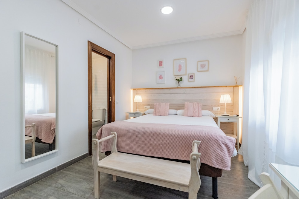 el nogal home hostel