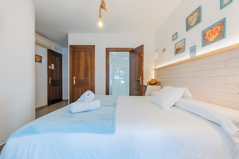 el nogal home hostel