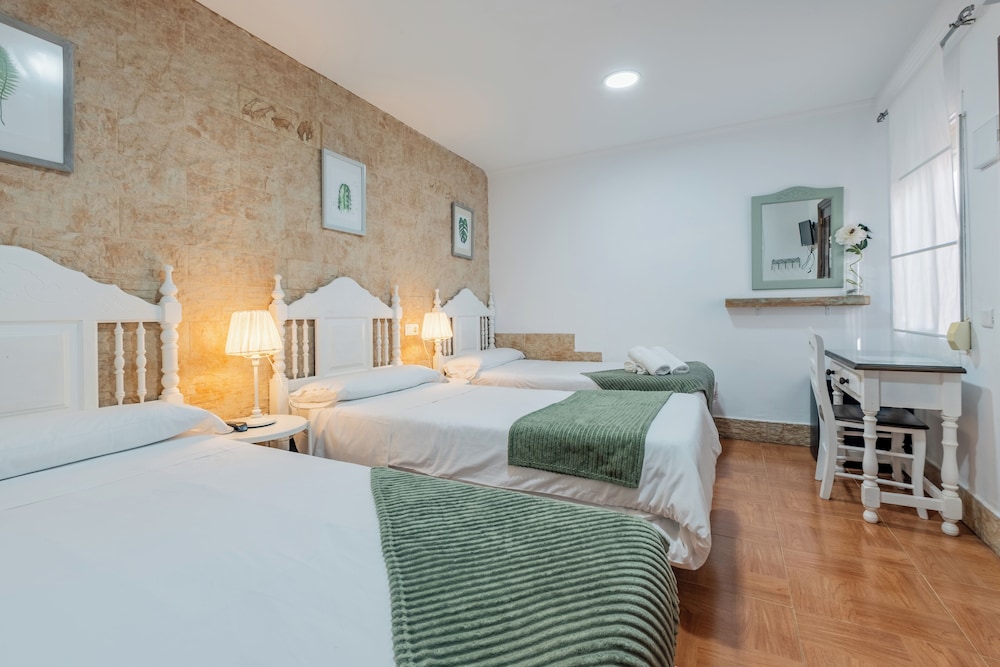 el nogal home hostel