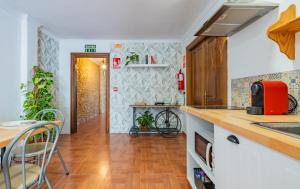 el nogal home hostel