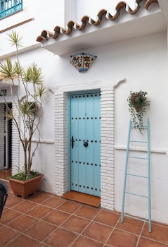 el nogal home hostel