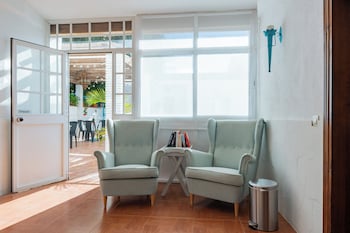 el nogal home hostel