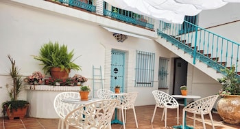 el nogal home hostel