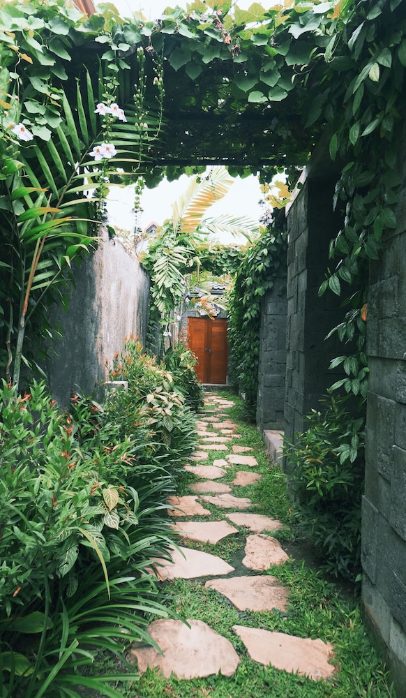 sandhya villa canggu echo beach