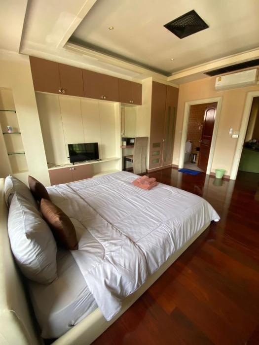 orchid pool villa phuket