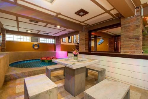 orchid pool villa phuket