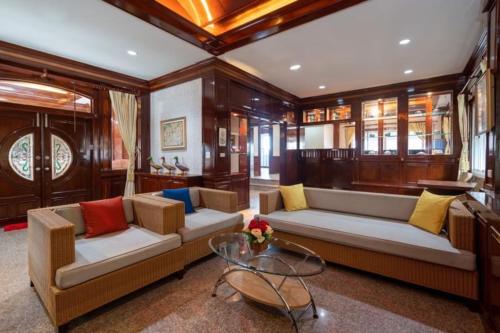 orchid pool villa phuket