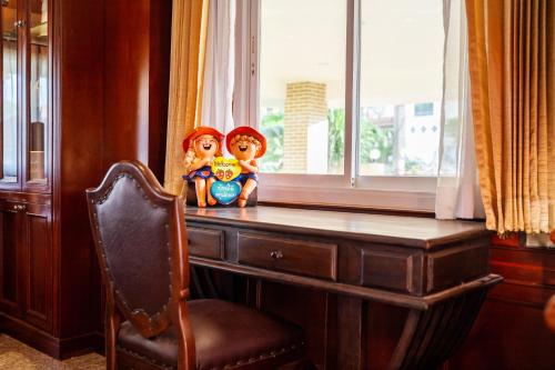 orchid pool villa phuket