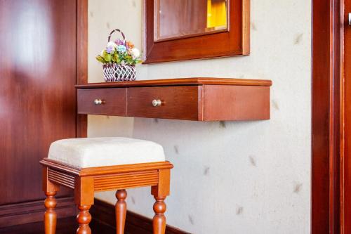 orchid pool villa phuket