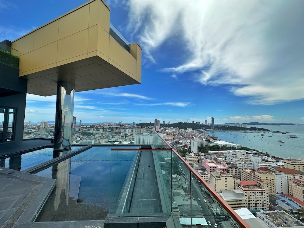the edge central pattaya