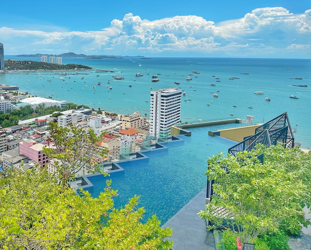 the edge central pattaya