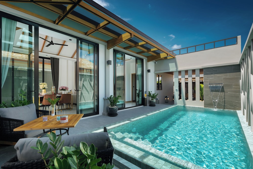 rawayana central park villas