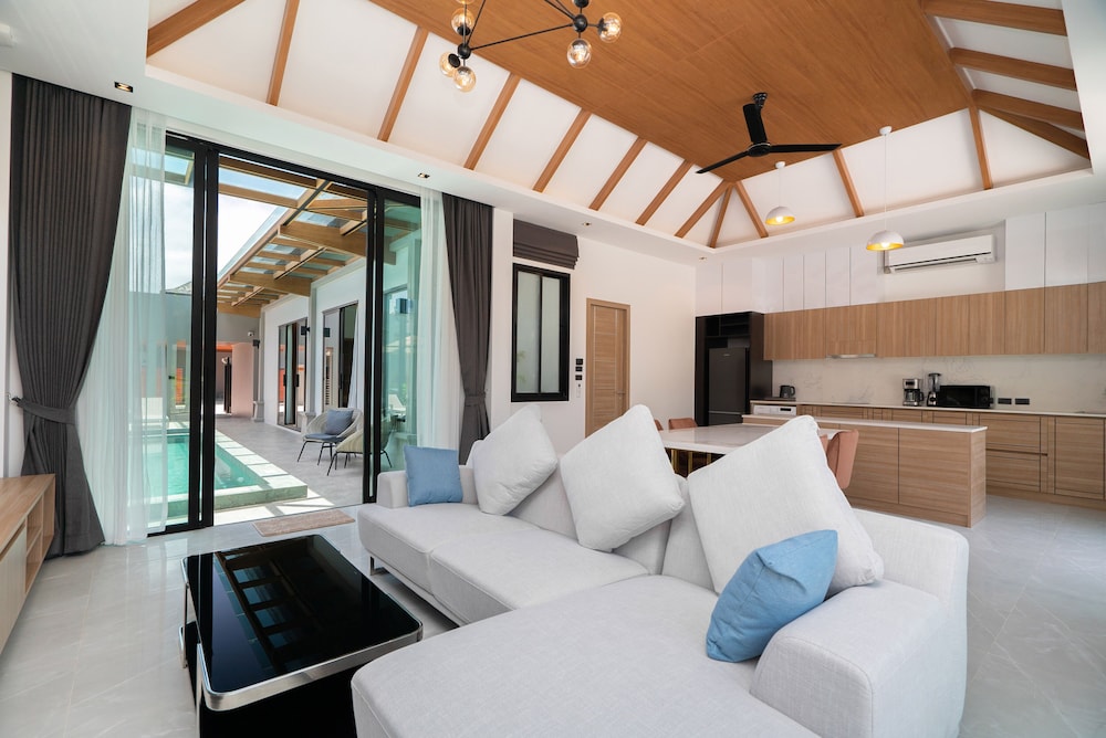 rawayana central park villas